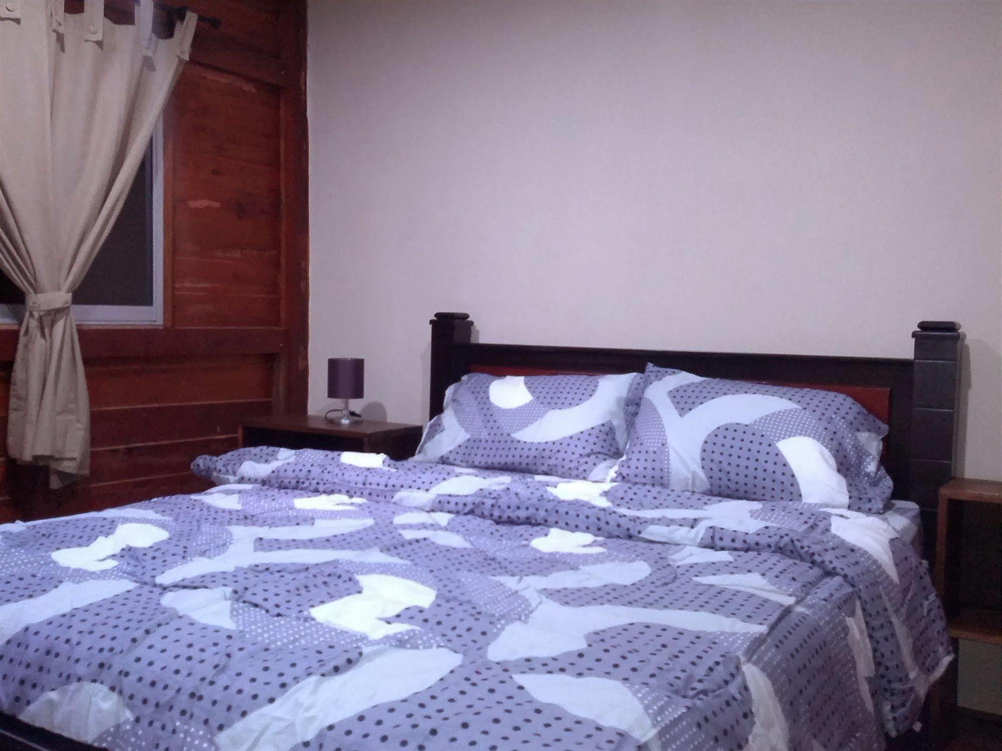 Hotel Funky Huts 3*